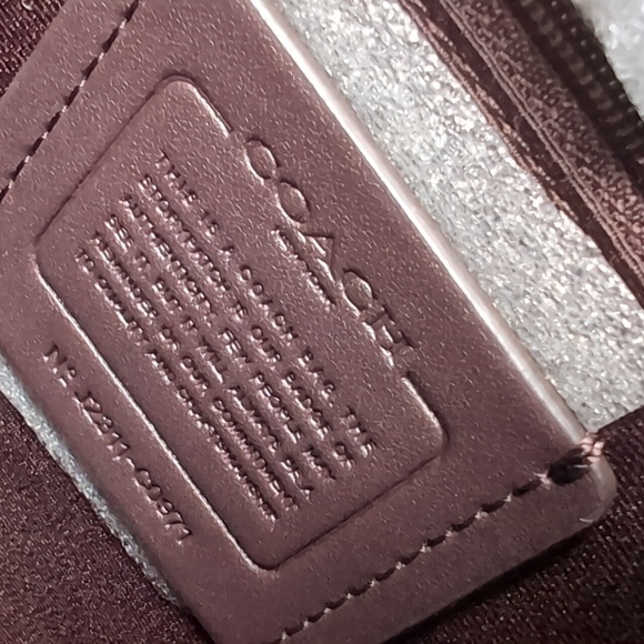 Coach CO971 + F48068 Leather Dempsey Tote & Clutch Wallet - Picture 10 of 16